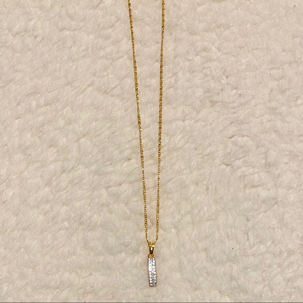Gold Pendant Necklace